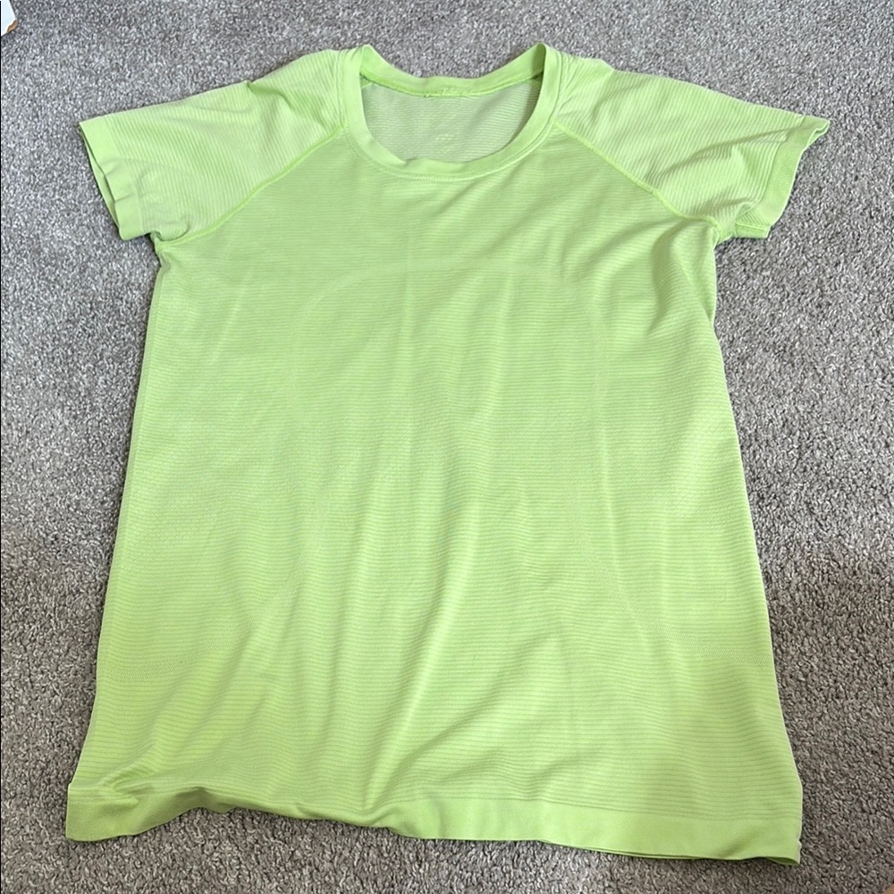 Lululemon Athletica Green Relaxed Short Sleeve T-Shirt